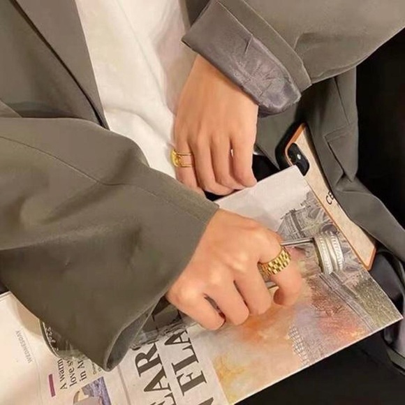 CLOSING SALE! 18K Gold Plated Gear Ring - Picture 4 of 4